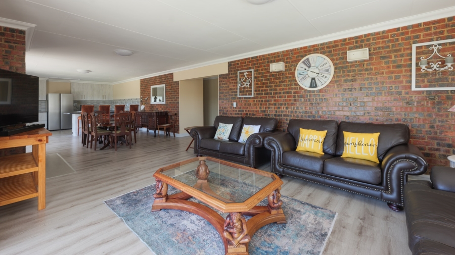 12 Bedroom Property for Sale in Agulhas Western Cape